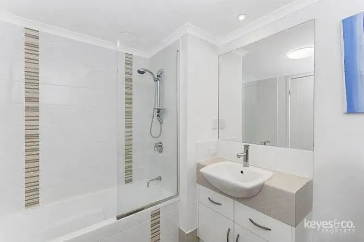 Fourth view of Homely apartment listing, 10/6-24 Henry Street, West End QLD 4810