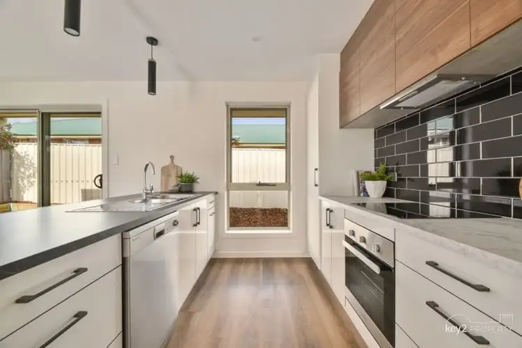 2/7 Mount Leslie Road, Prospect TAS 7250