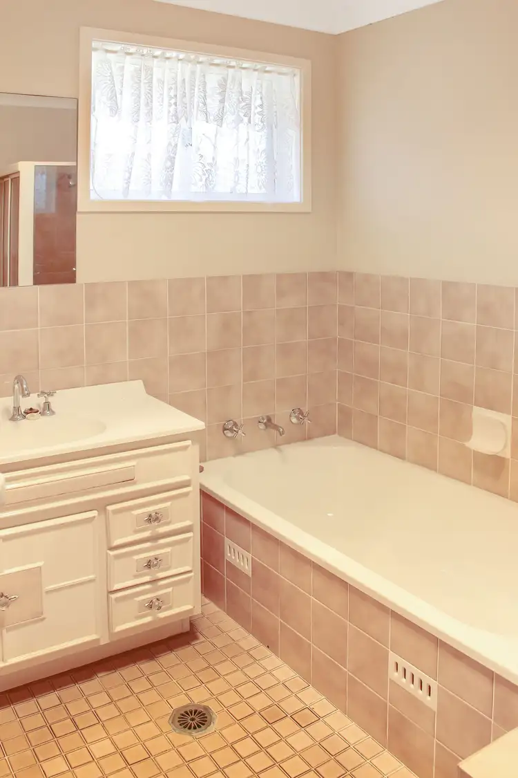 Seventh view of Homely house listing, 19 Thomas Close, South Bathurst NSW 2795