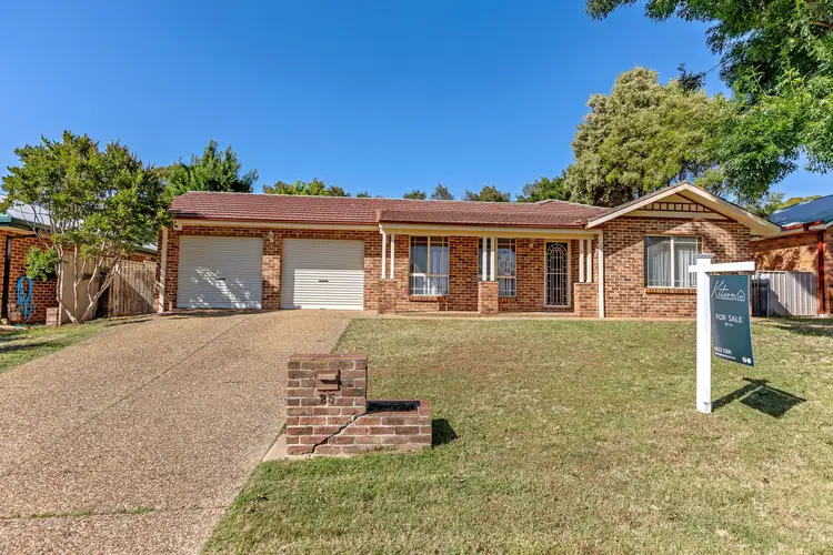 25 Lamilla Street, Glenfield Park NSW 2650