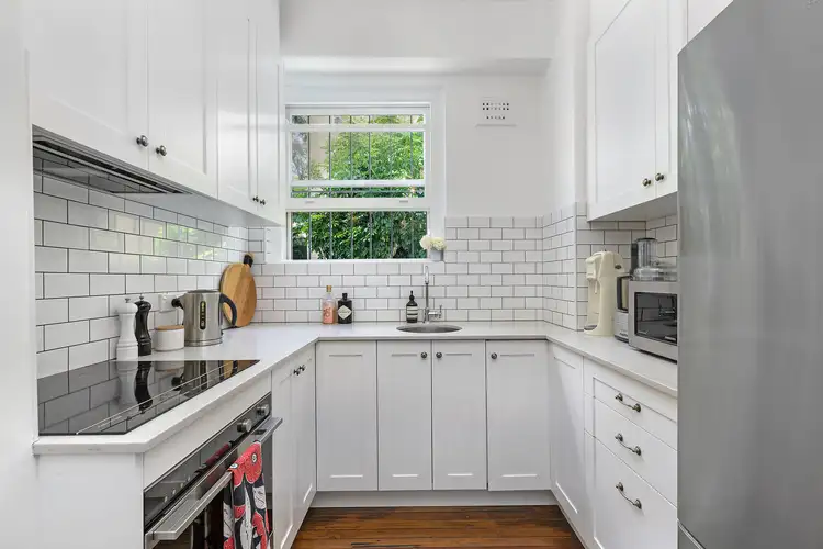 Third view of Homely apartment listing, 1/22 Roslyn Gardens, Rushcutters Bay NSW 2011