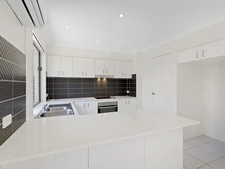 Main view of Homely townhouse listing, 13/88 Shelduck Place, Calamvale QLD 4116