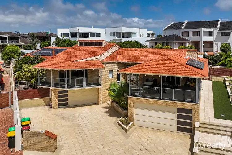 Second view of Homely house listing, 7 Cadiz Court, Sorrento WA 6020