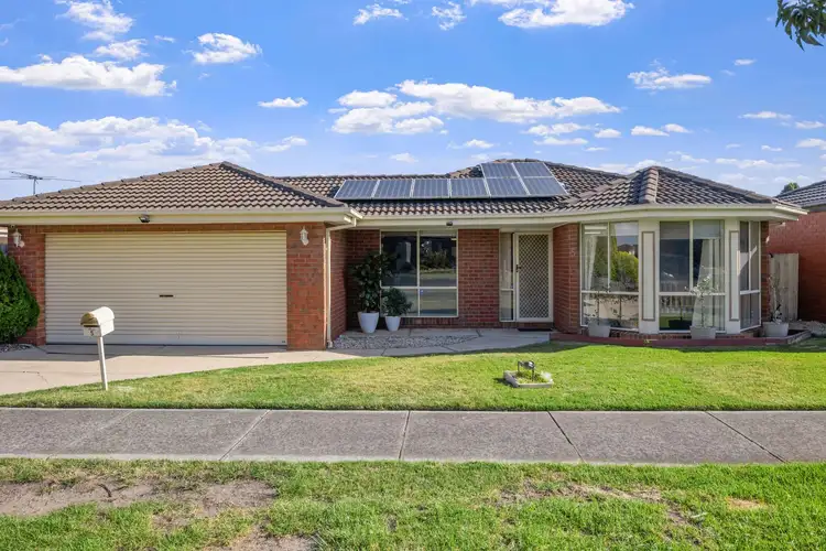 Main view of Homely house listing, 5 Chatham Close, Cranbourne East VIC 3977