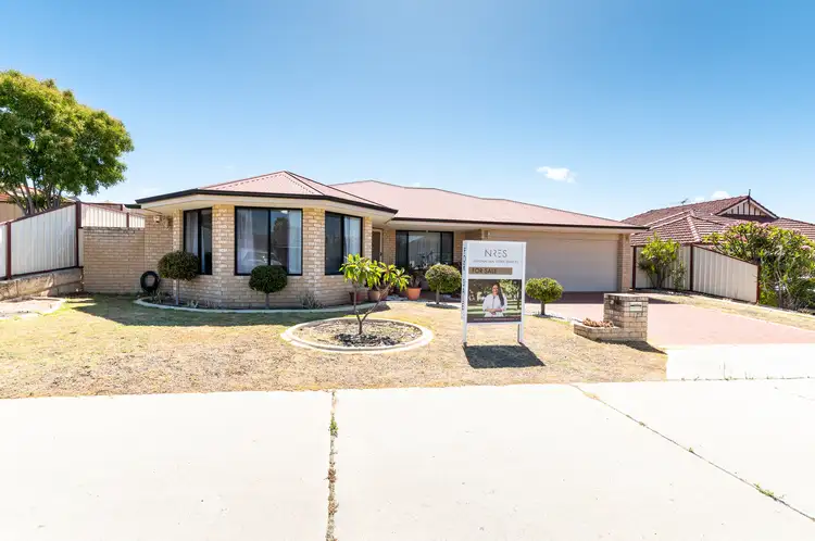 11 Esmeralda Pass, Darch WA 6065
