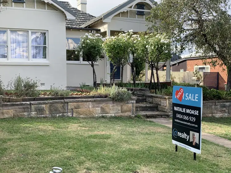 169 Seymour Street, Bathurst NSW 2795