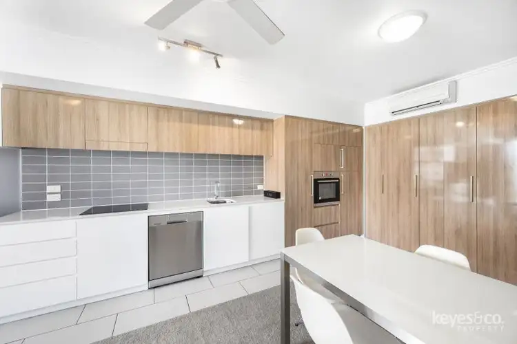 Second view of Homely apartment listing, 34/5 Kingsway Place, Townsville City QLD 4810