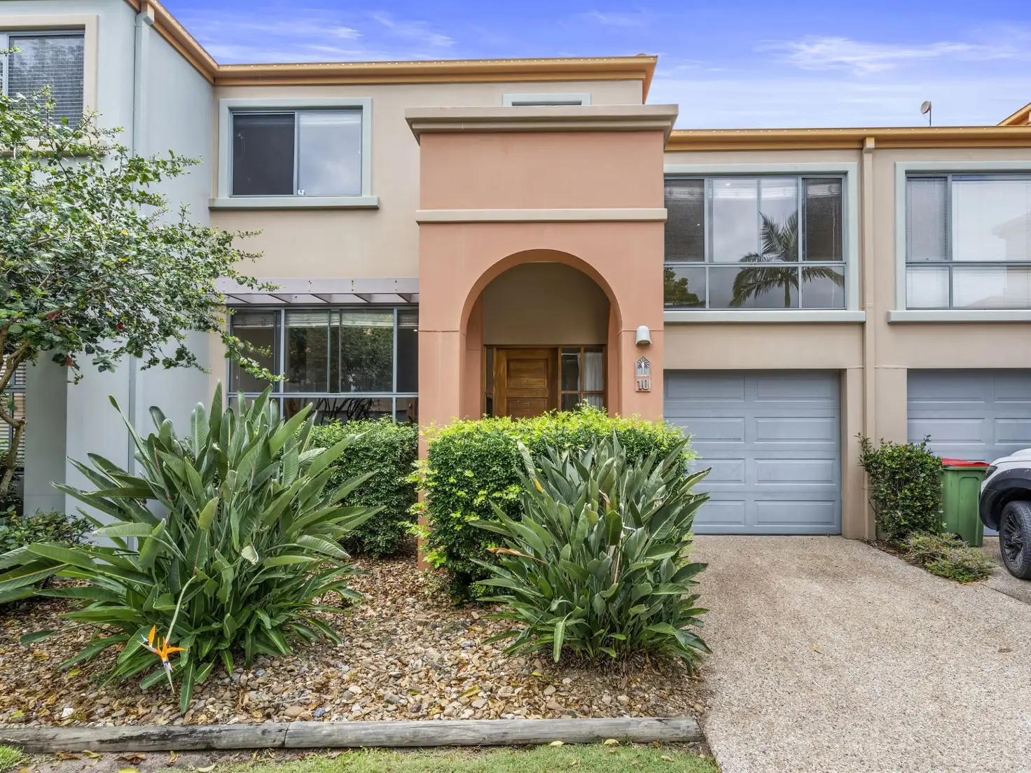 Main view of Homely unit listing, 10/20 Fairway Drive, Clear Island Waters QLD 4226