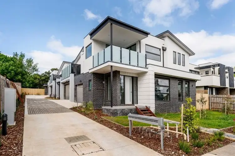 2/64 Boronia Road, Boronia VIC 3155