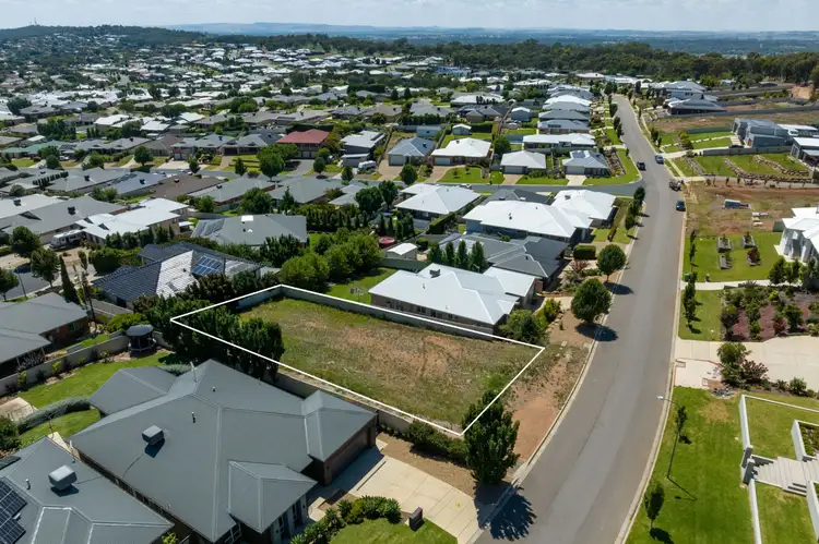 25 Clifton Street, Bourkelands NSW 2650
