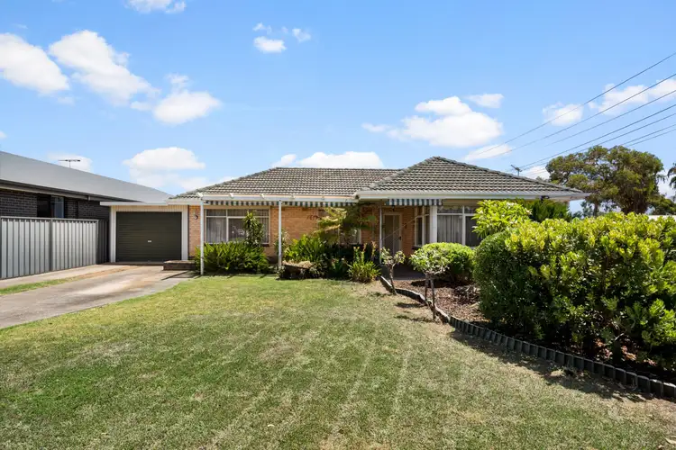 21 Muriel Drive, Pooraka SA 5095