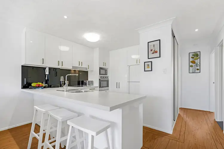 Second view of Homely unit listing, 21/9 Ocean Street, Coolangatta QLD 4225