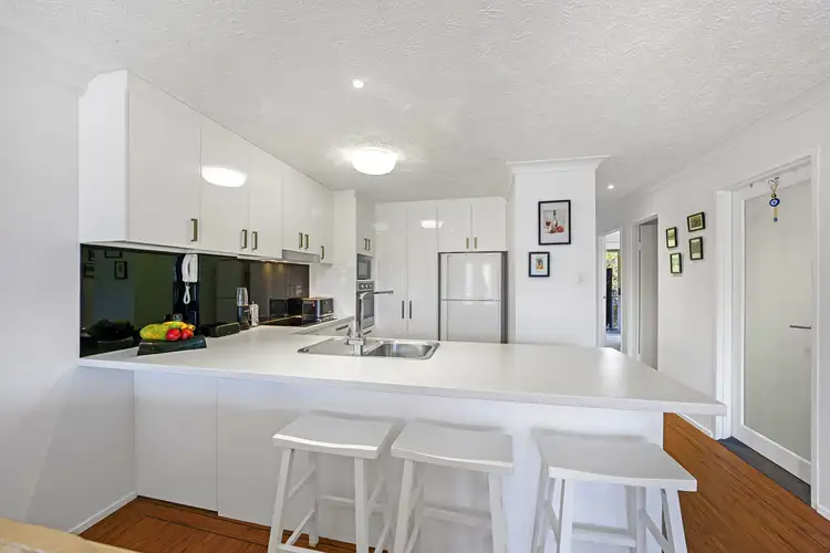 Sixth view of Homely unit listing, 21/9 Ocean Street, Coolangatta QLD 4225