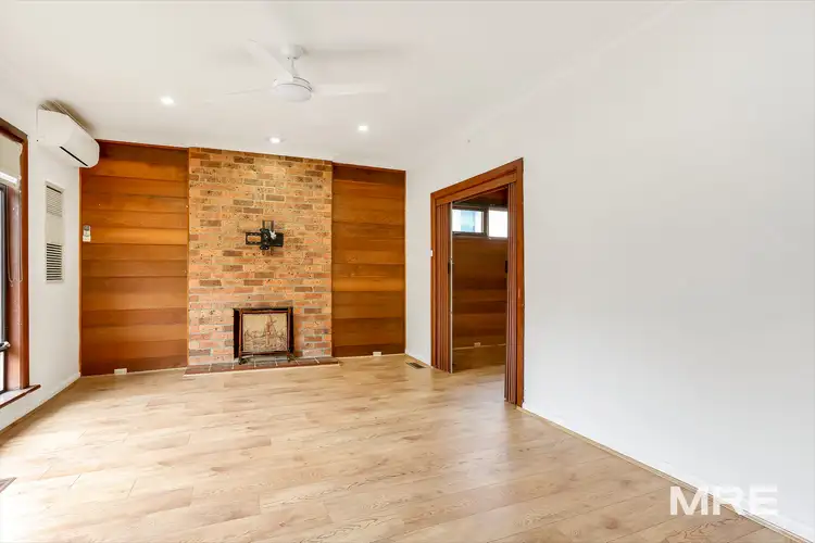 Second view of Homely house listing, 31 Coorie Crescent, Rosanna VIC 3084