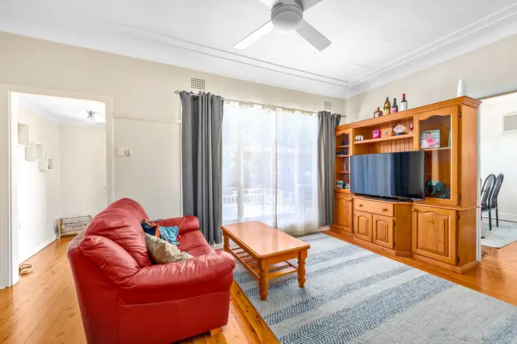 Fifth view of Homely house listing, 8 Kia-Ora St, Raymond Terrace NSW 2324