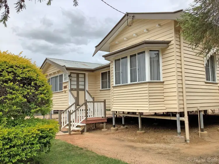 48 Eagle St, Longreach QLD 4730