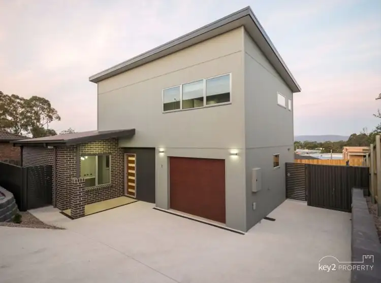 2/10 Nanette Court, Prospect TAS 7250