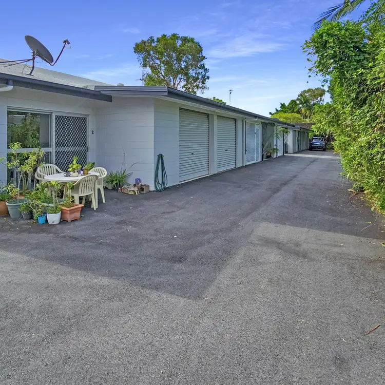 2/76-78 Birch Street, Manunda QLD 4870