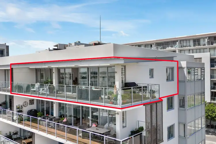 Sixth view of Homely unit listing, 404/7 Honeysuckle Drive, Newcastle NSW 2300