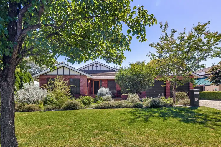 25 Bourkelands Drive, Bourkelands NSW 2650