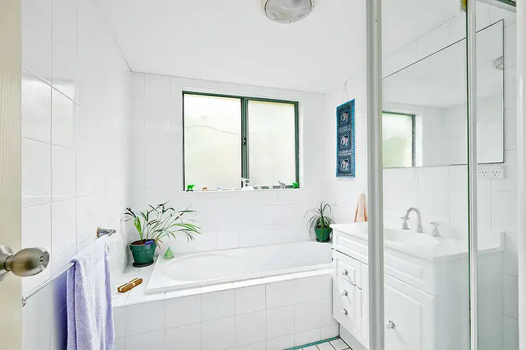 Second view of Homely apartment listing, 3/5-7 Koorabel Avenue, Gymea NSW 2227