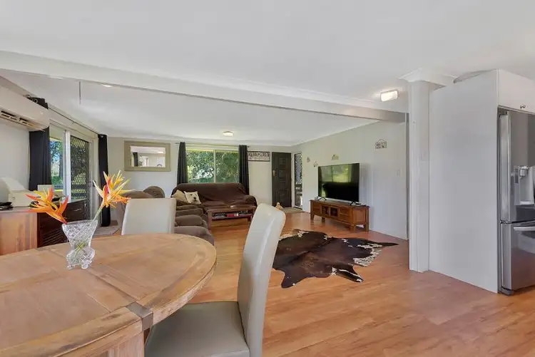 Fifth view of Homely house listing, 1 Wyena Avenue, Lamb Island QLD 4184