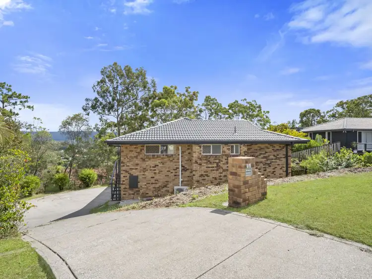 34 Crestridge Crescent