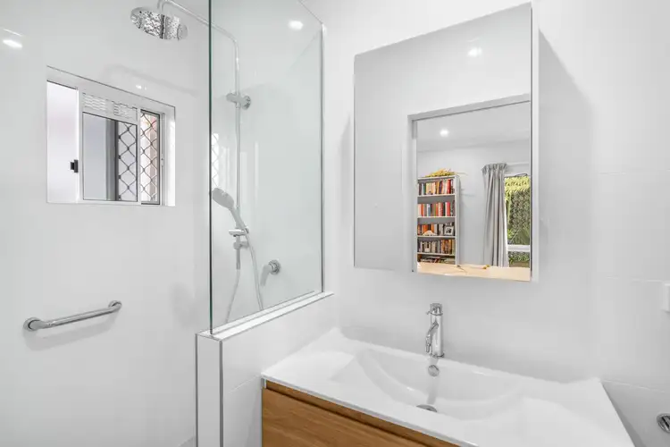 Sixth view of Homely house listing, 8 Speedy Close, Bentley Park QLD 4869
