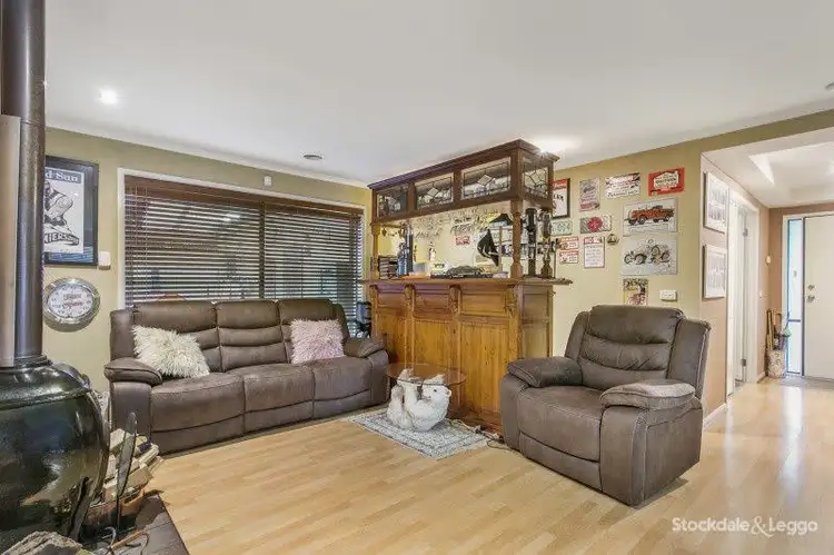 Fifth view of Homely house listing, 27 SUNNINGDALE CRESCENT, Cranbourne VIC 3977