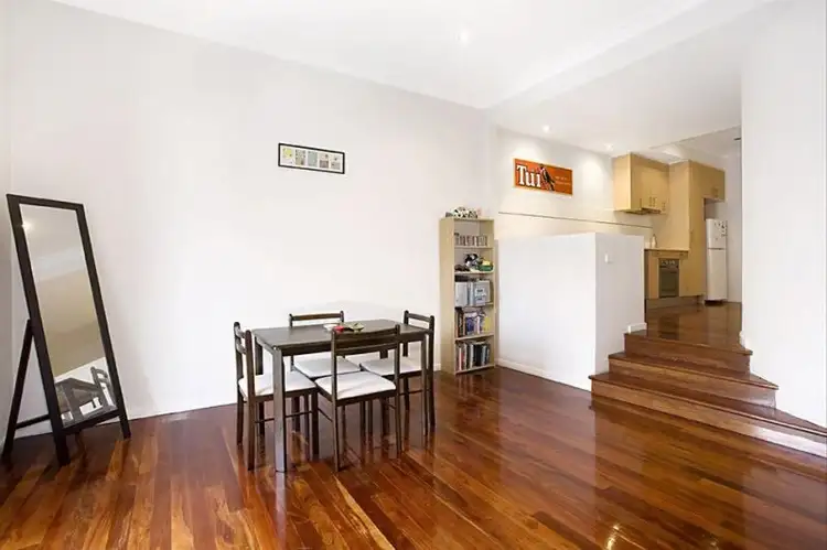 2/586 Sydney Road, Brunswick VIC 3056