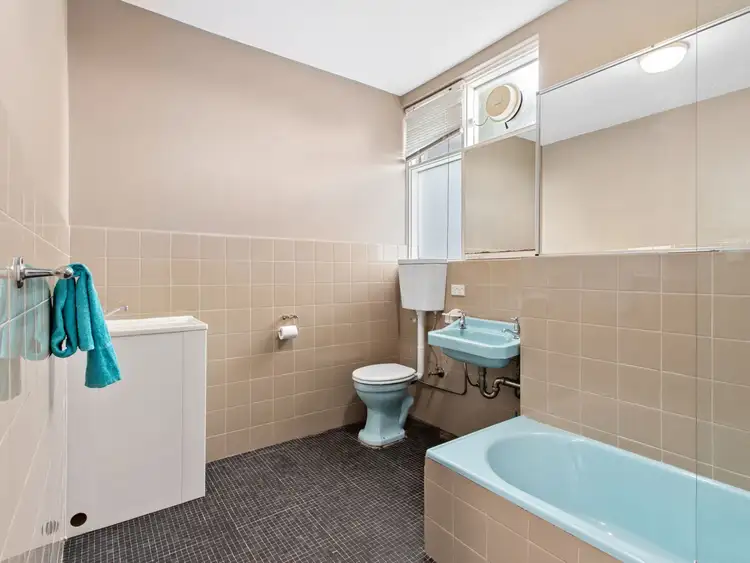 Fifth view of Homely apartment listing, 4/63 Berkeley Street, Hawthorn VIC 3122