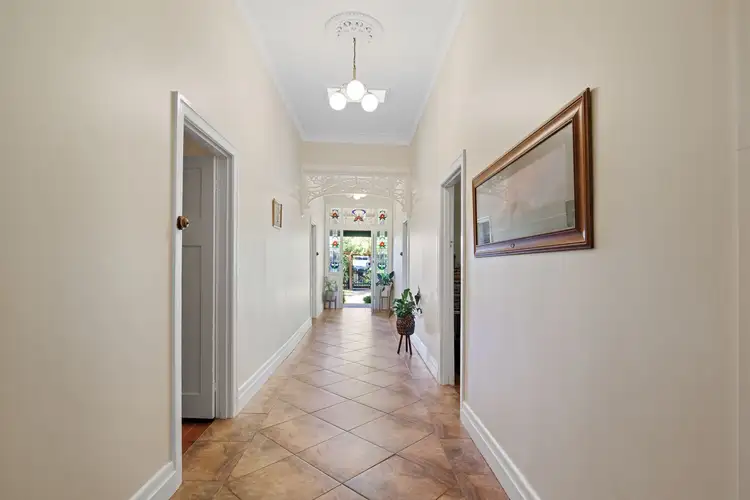 360 Henry Street, Deniliquin NSW 2710