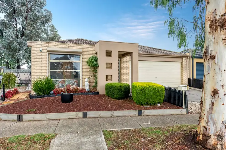 24 Tandara Circuit, Melton West VIC 3337