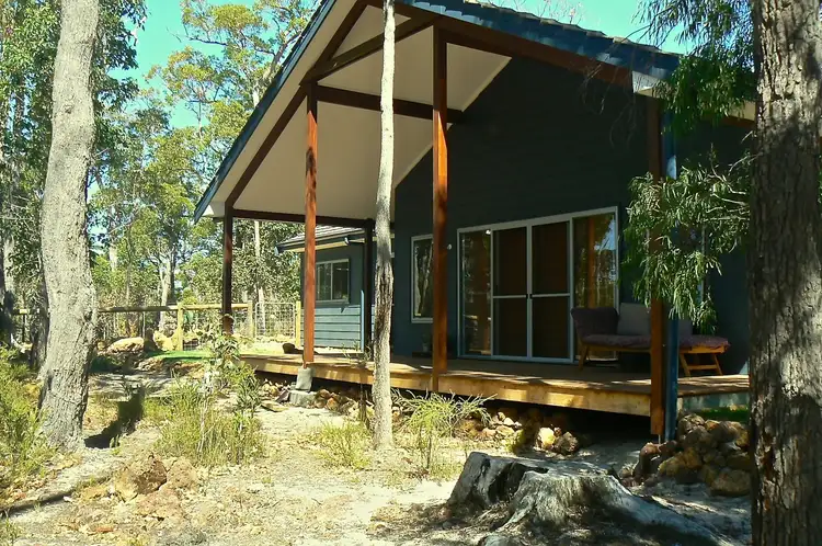 12 Sanctuary Circle, Cowaramup WA 6284