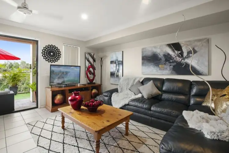 Fifth view of Homely townhouse listing, 301/2 Gentian Drive, Arundel QLD 4214