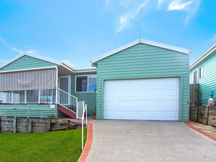 2 Saliena Avenue