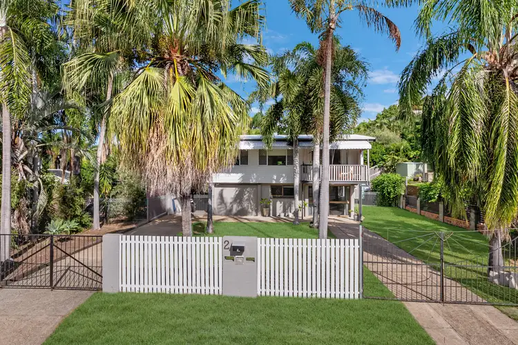 2 Carina Court, Mount Louisa QLD 4814