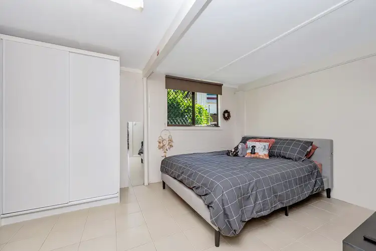 Seventh view of Homely house listing, 2 Carina Court, Mount Louisa QLD 4814