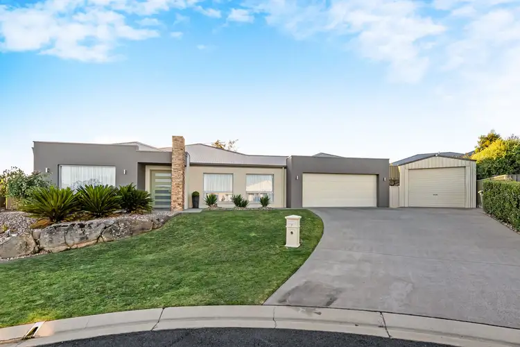 7 April Villa, Mount Gambier SA 5290