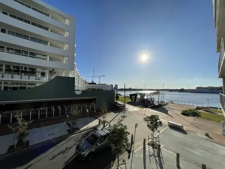 103/19 Honeysuckle Drive, Newcastle NSW 2300