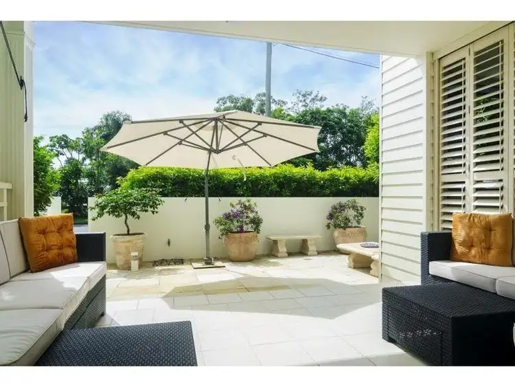 2/21 Russell Street, Noosaville QLD 4566