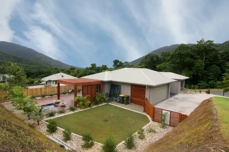 7 McColl Close, Redlynch QLD 4870