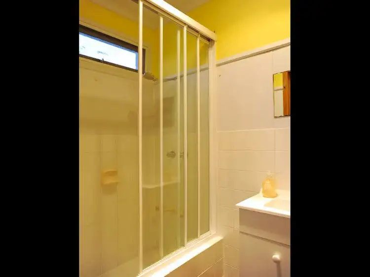 Fifth view of Homely unit listing, 2/1 Yallaroo Drive, Blackmans Bay TAS 7052