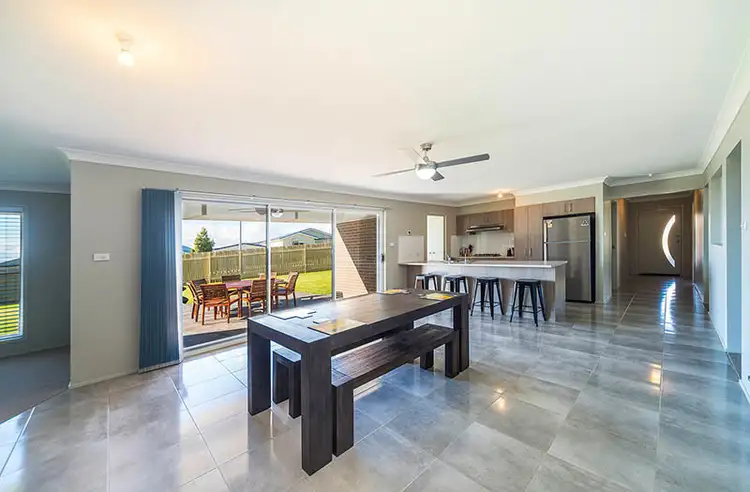 5 Banool Circuit, Bomaderry NSW 2541