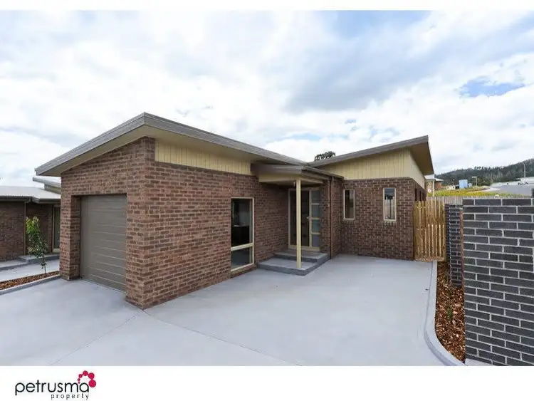 Main view of Homely unit listing, 1/15-17 Horsham Road, Oakdowns TAS 7019