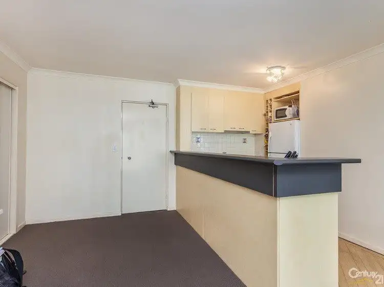 Fourth view of Homely apartment listing, 8/474 Upper Edward Street, Spring Hill QLD 4000