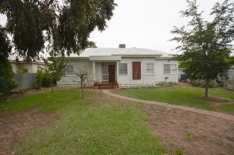 3 Sunnyside Avenue, Horsham VIC 3400