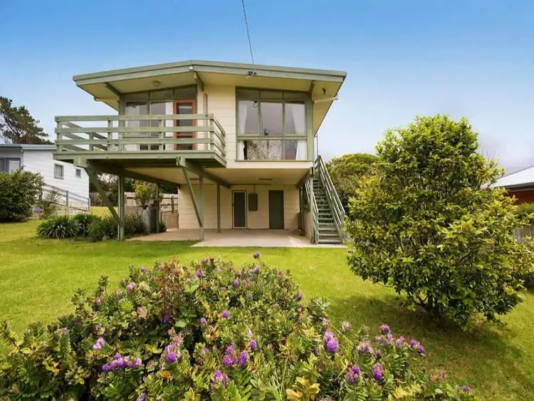 32 Panorama Crescent, Marengo VIC 3233
