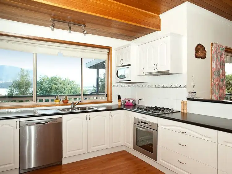 Seventh view of Homely house listing, 7 Owen Court, Lindisfarne TAS 7015