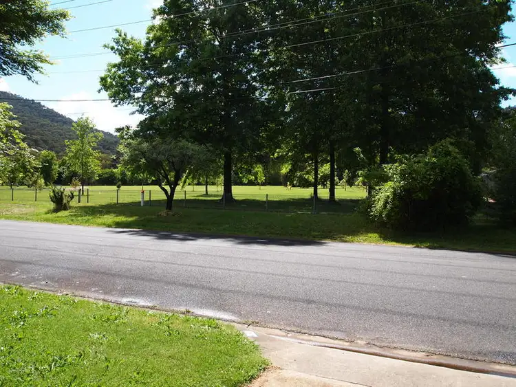 Seventh view of Homely house listing, 33 Hawthorn Lane, Bright VIC 3741